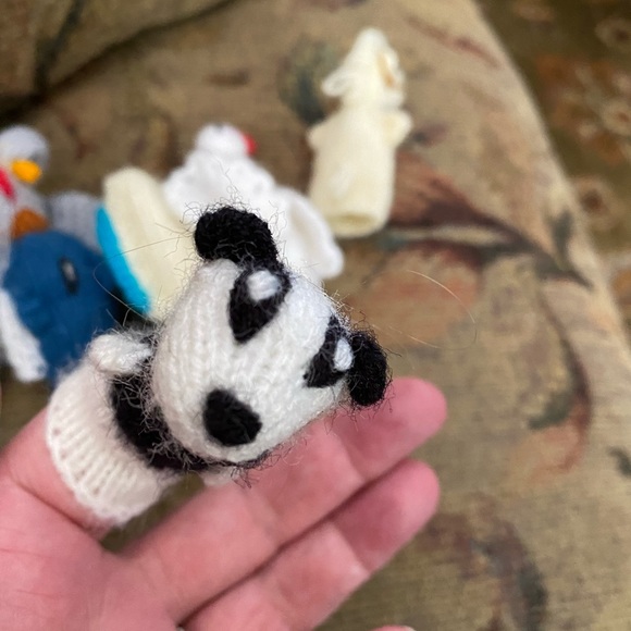 Set of 6 Knitted Yarn Finger Puppets - Picture 7 of 11